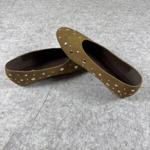 Dejavu Women's Size 36 Chestnut Brown Faux Suede Silver Tone Studded Flats Round